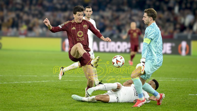 Europa League | Roma – Francoforte 2-0, giallorossi ai play off